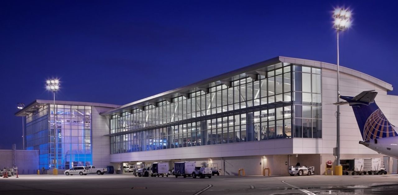 EVA Air IAH Terminal