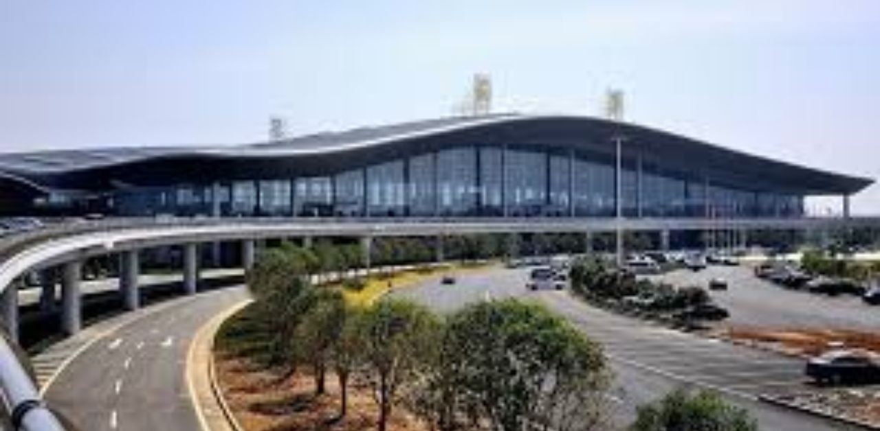 Vietnam Airlines KHN Terminal